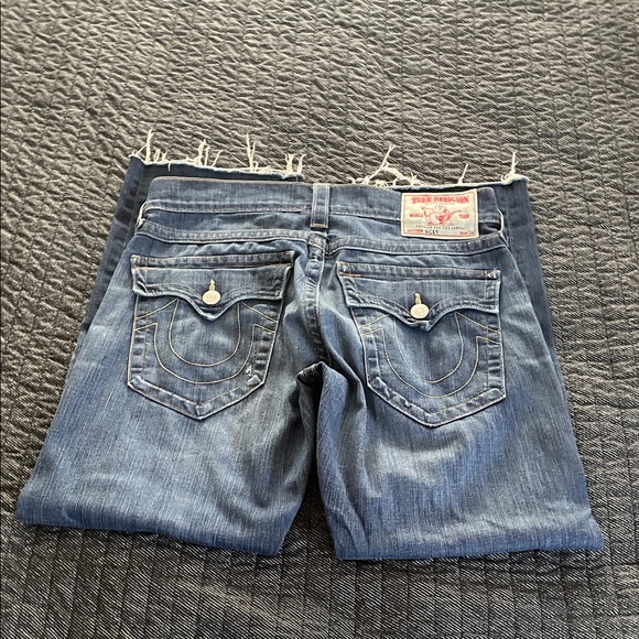 True Religion Ricky Distressed Blue Jeans - Picture 3 of 13